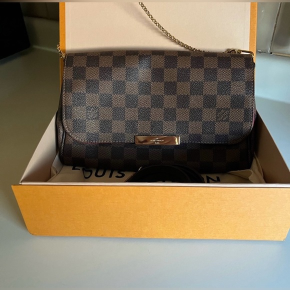 Louis Vuitton Favorite MM iDamier Ebene - No trades - Picture 6 of 13